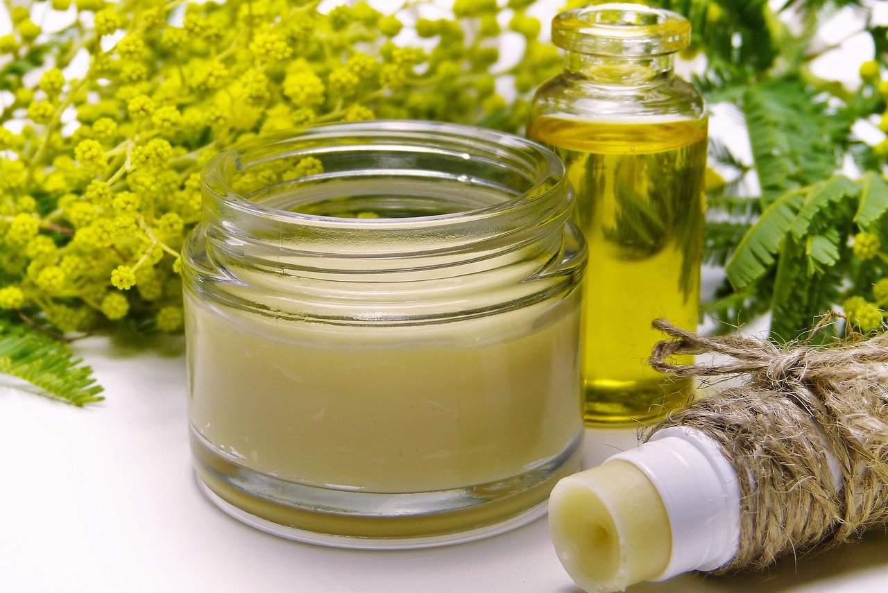 Top 10 DIY Beauty Treatments for Glowing Skin at Home